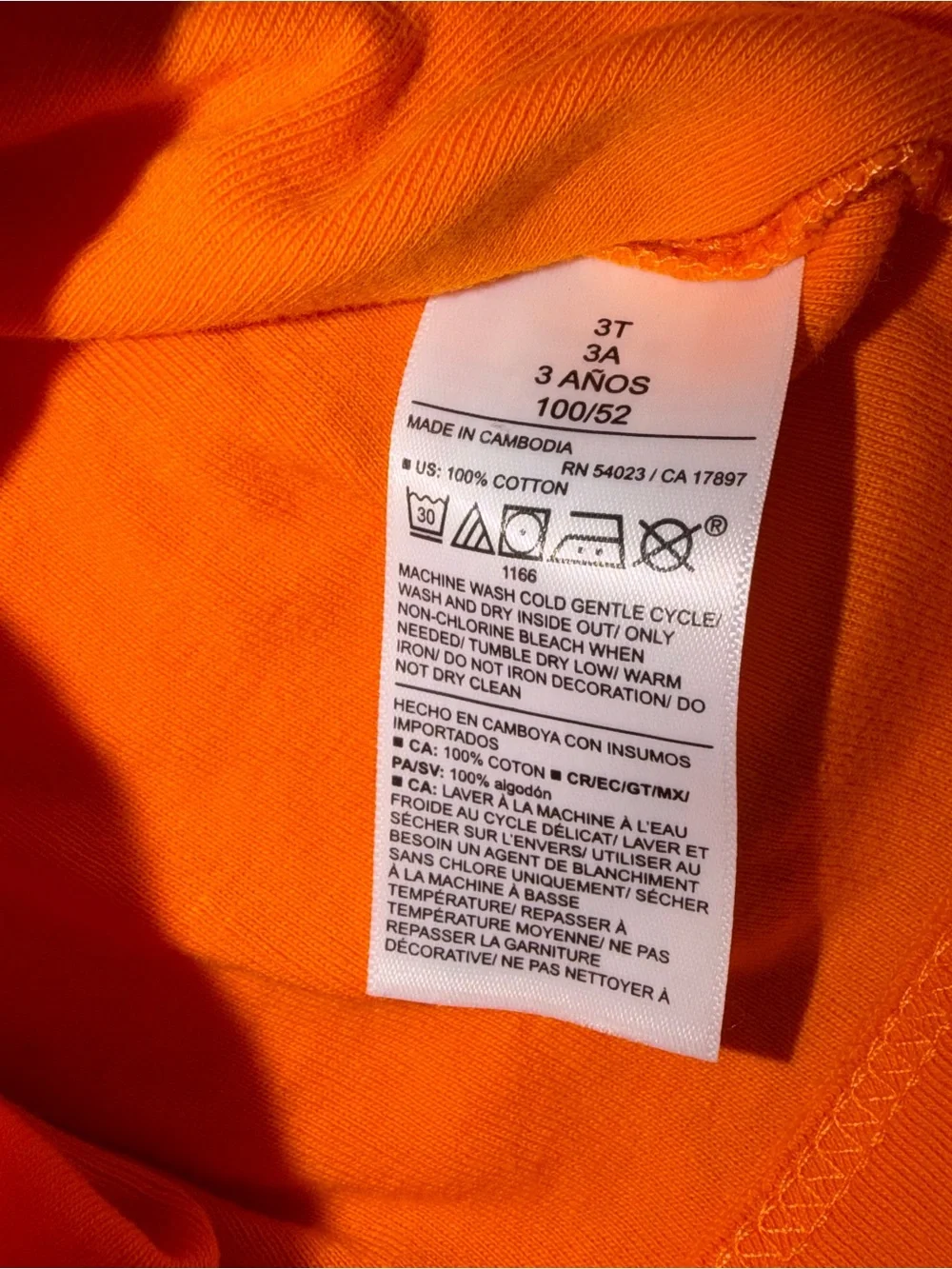 Old Navy pair kids